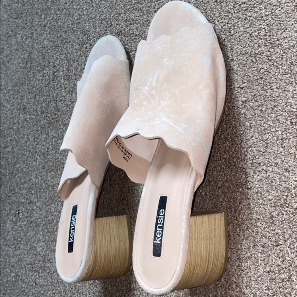 Sandals - Picture 3 of 3
